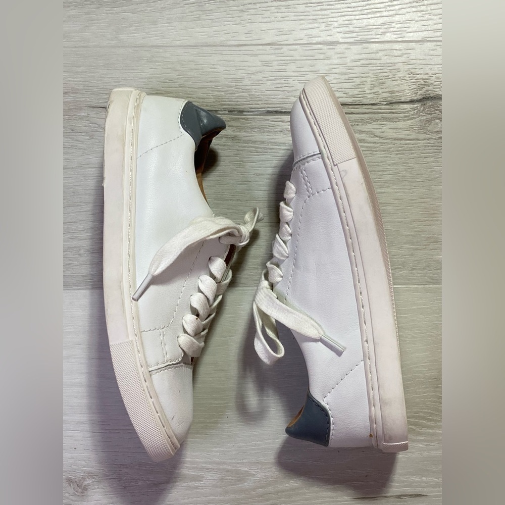 14th & Union Solla Lea White Leather Sneaker, Size 5.5